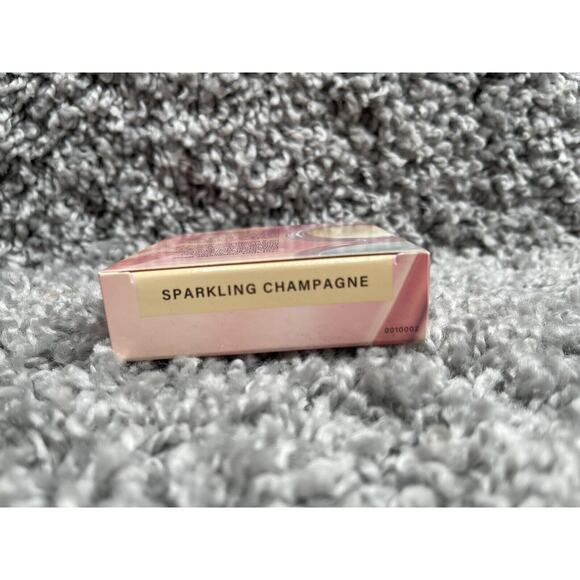 Mally Beauty Positive Radiance Skin Perfecting Highlighter Sparkling Champagne - Picture 3 of 8